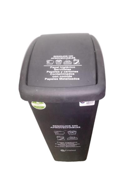Caneca Negra 55 L Tapa Vaiven Plastica